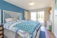 View 25