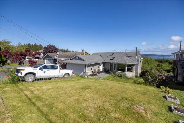 2874 Woodland Dr, Port McNeill BC V0N 2R0 - 5 bed, 3.0 bath in Port McNeill