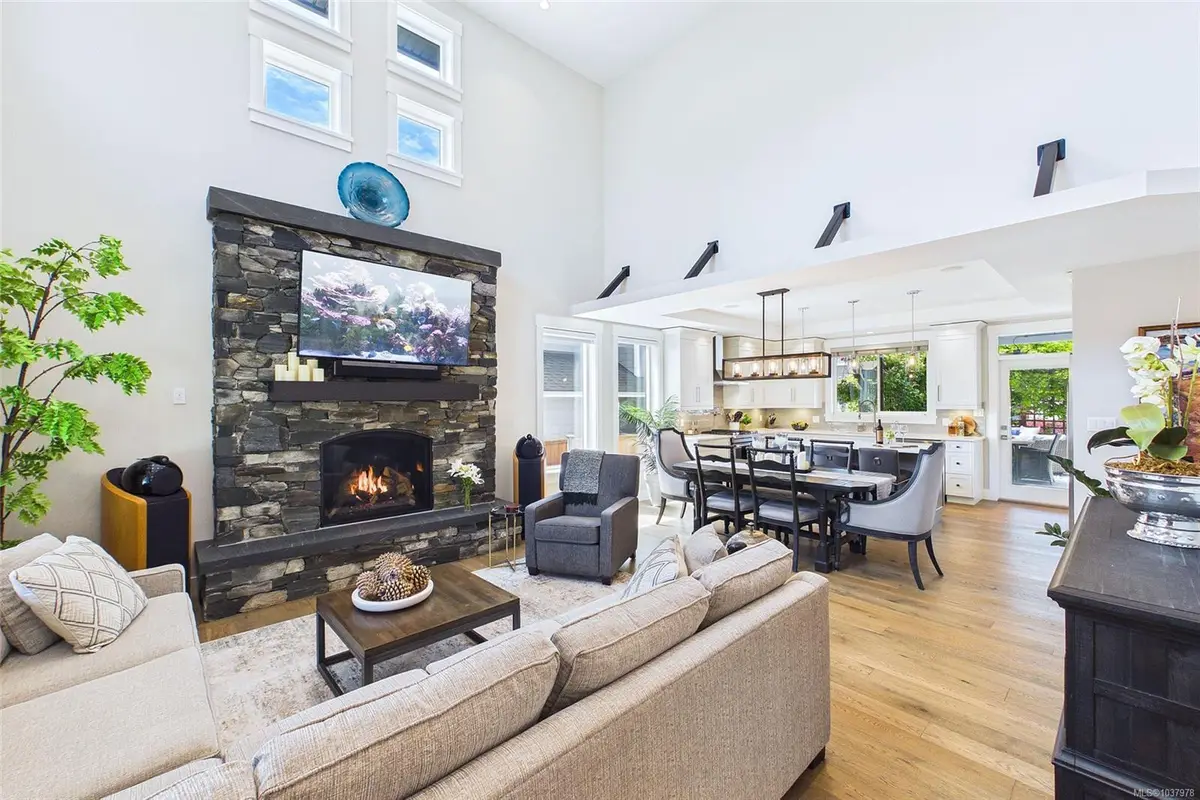 3778 Marjorie Way, Nanaimo BC V9T 0K3