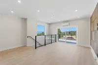 View 10