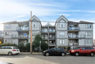 827 North Park St # 415, Victoria BC V8W 3Y3