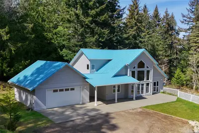 212 Hamilton-Horne Way, Salt Spring BC V9L 3B8