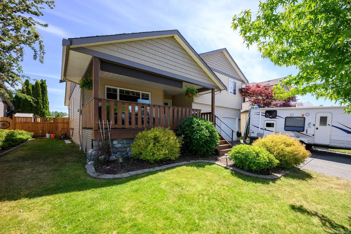 836 Tracker Pl, Comox BC V9M 4E8