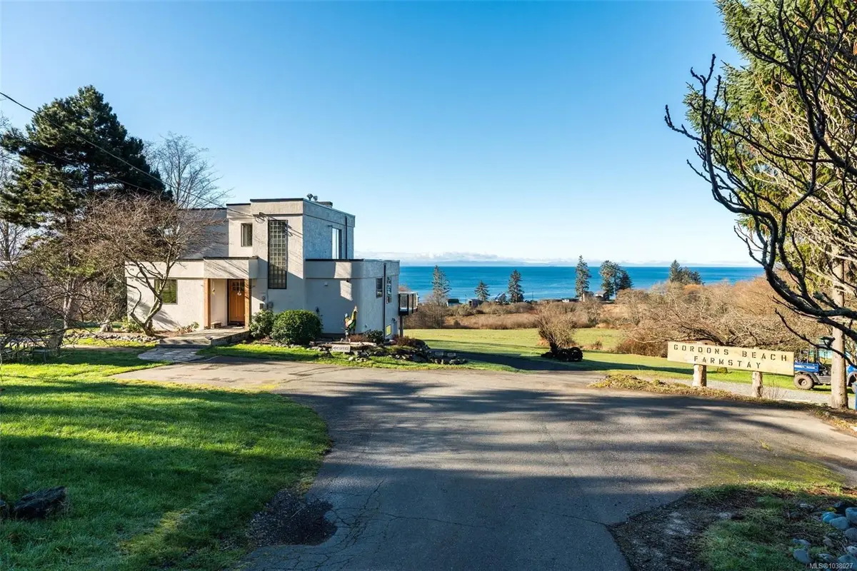 4537 Otter Point Rd, Sooke BC V9Z 0K4