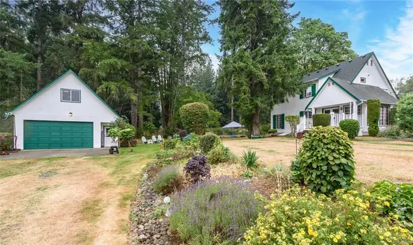 2245 Schulz Rd, Black Creek BC V9J 1K5