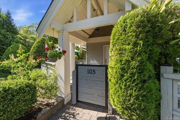5620 Edgewater Landing # 105, Nanaimo BC V9T 6K1