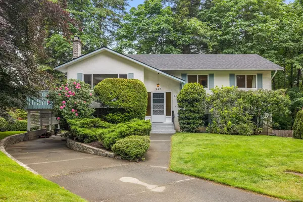 947 Peggy Anne Cres, Central Saanich BC V8M 1E5 - 3 bed, 2 bath property for sale in Central Saanich
