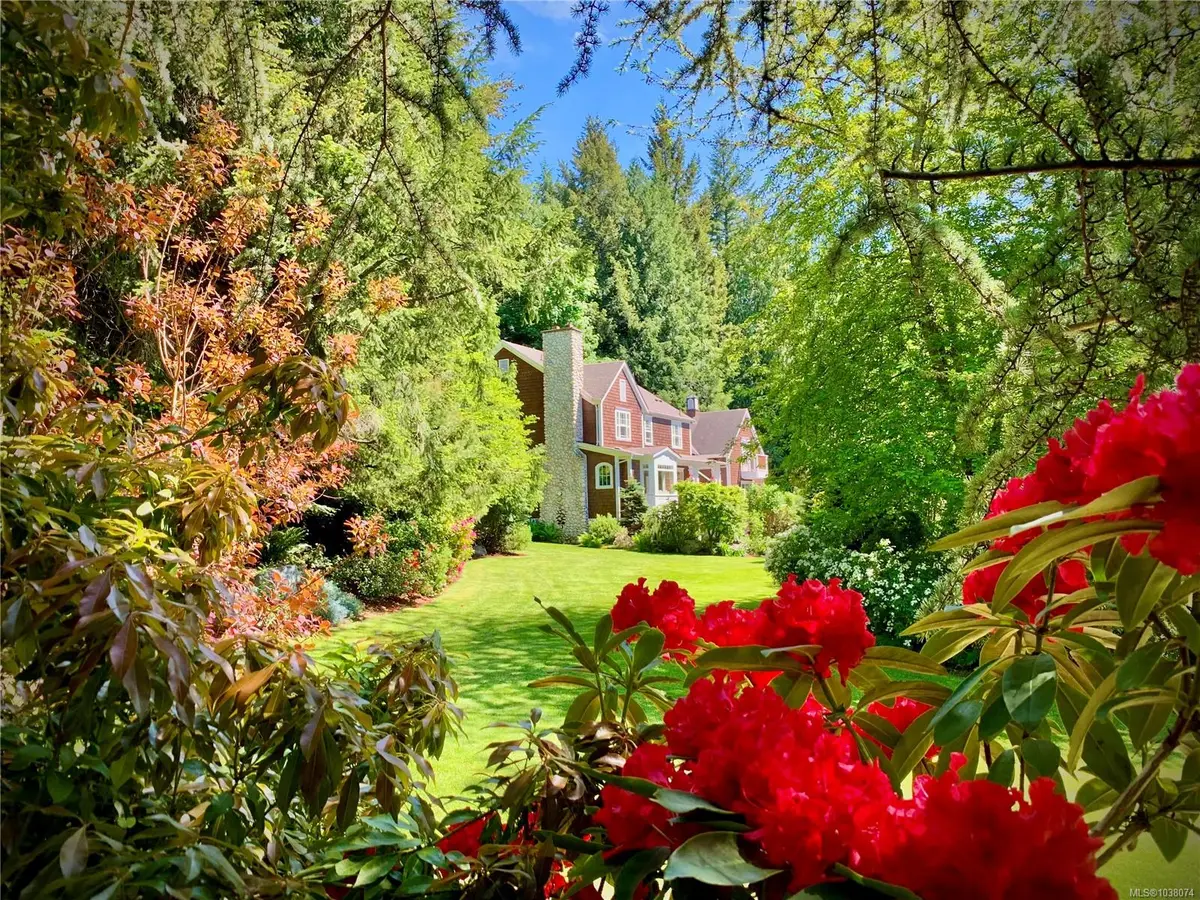 1188 Garden Gate Dr, Central Saanich BC V8M 2H6