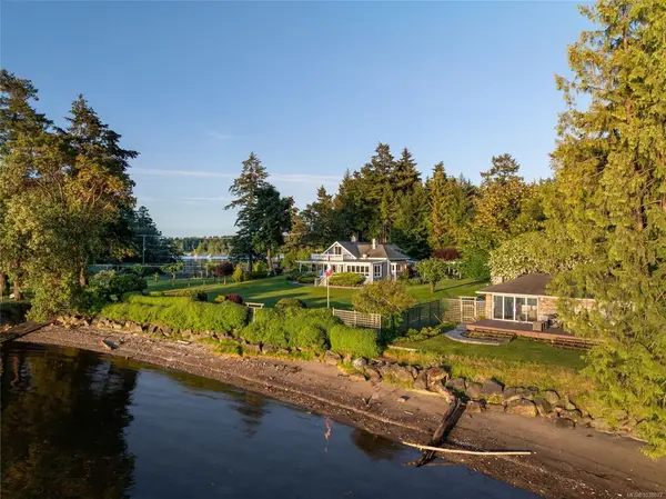 101 Church Bay Rd, Saturna Island BC V0N 2Y0 - 5 bed, 4 bath property for sale in Saturna Island