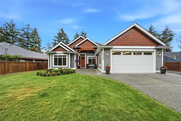 3329 Dolphin Dr, Nanoose Bay BC V9P 9H7 - 3 bed, 2 bath property for sale in Nanoose Bay