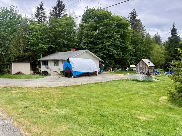 6080 Stuart Ave, Port Alberni BC V9Y 9E6 - 3 bed, 1 bath property for sale in Port Alberni