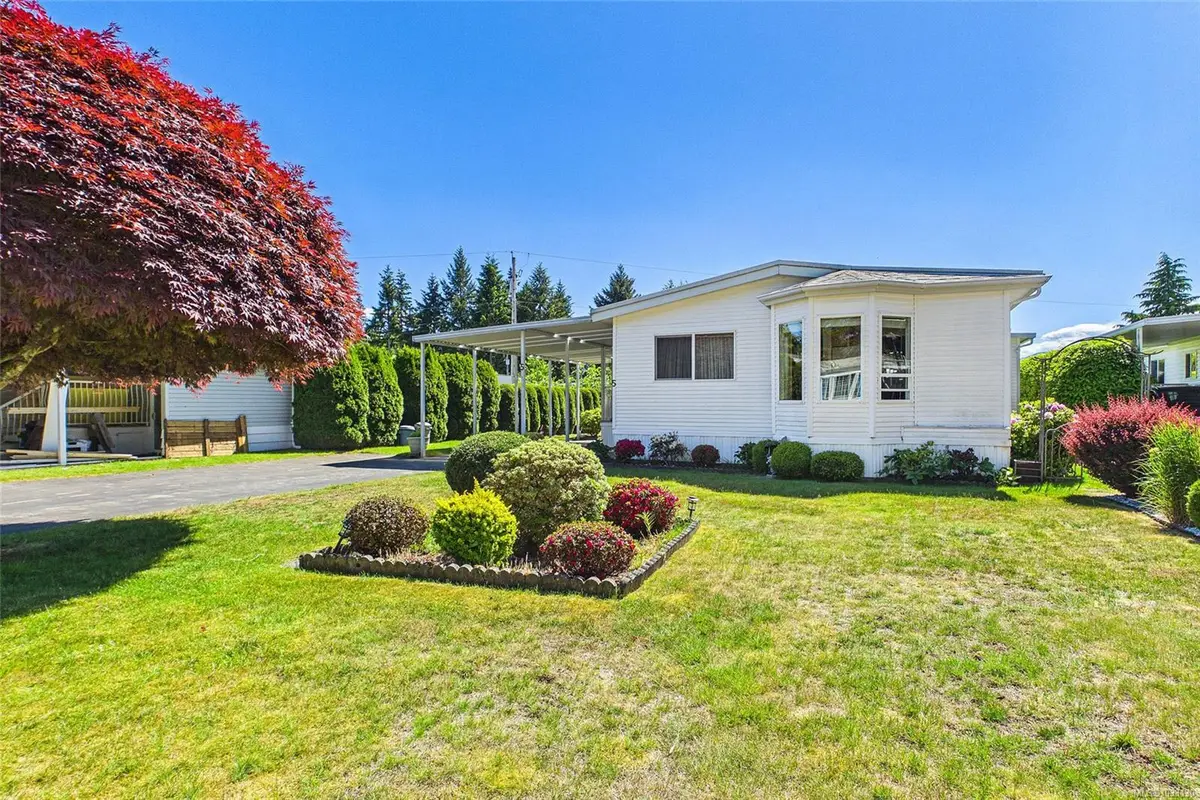 6325 Metral Dr #5, Nanaimo BC V9T 6P9