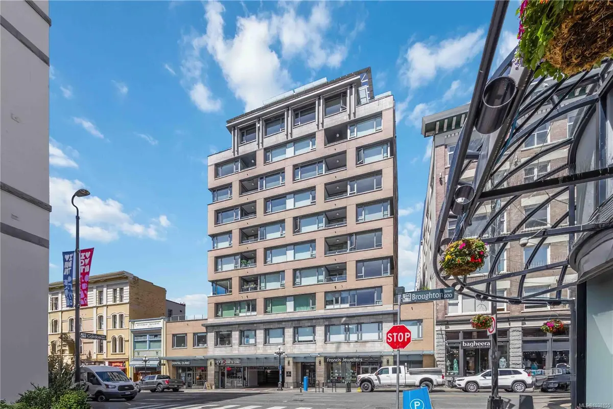 608 Broughton St #505, Victoria BC V8W 1C7