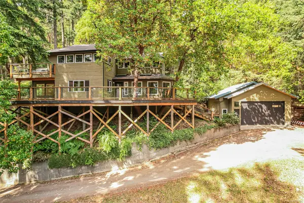 171 Lautman Dr, Salt Spring BC V8K 2C2 - 3 bed, 2.0 bath in Salt Spring