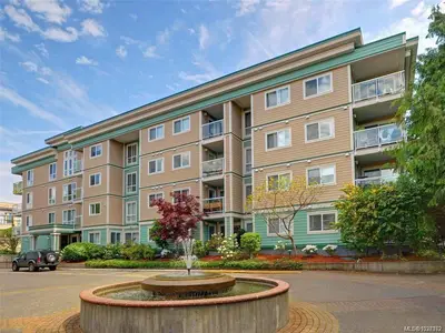 689 Bay St # 104, Victoria BC V8T 5H9