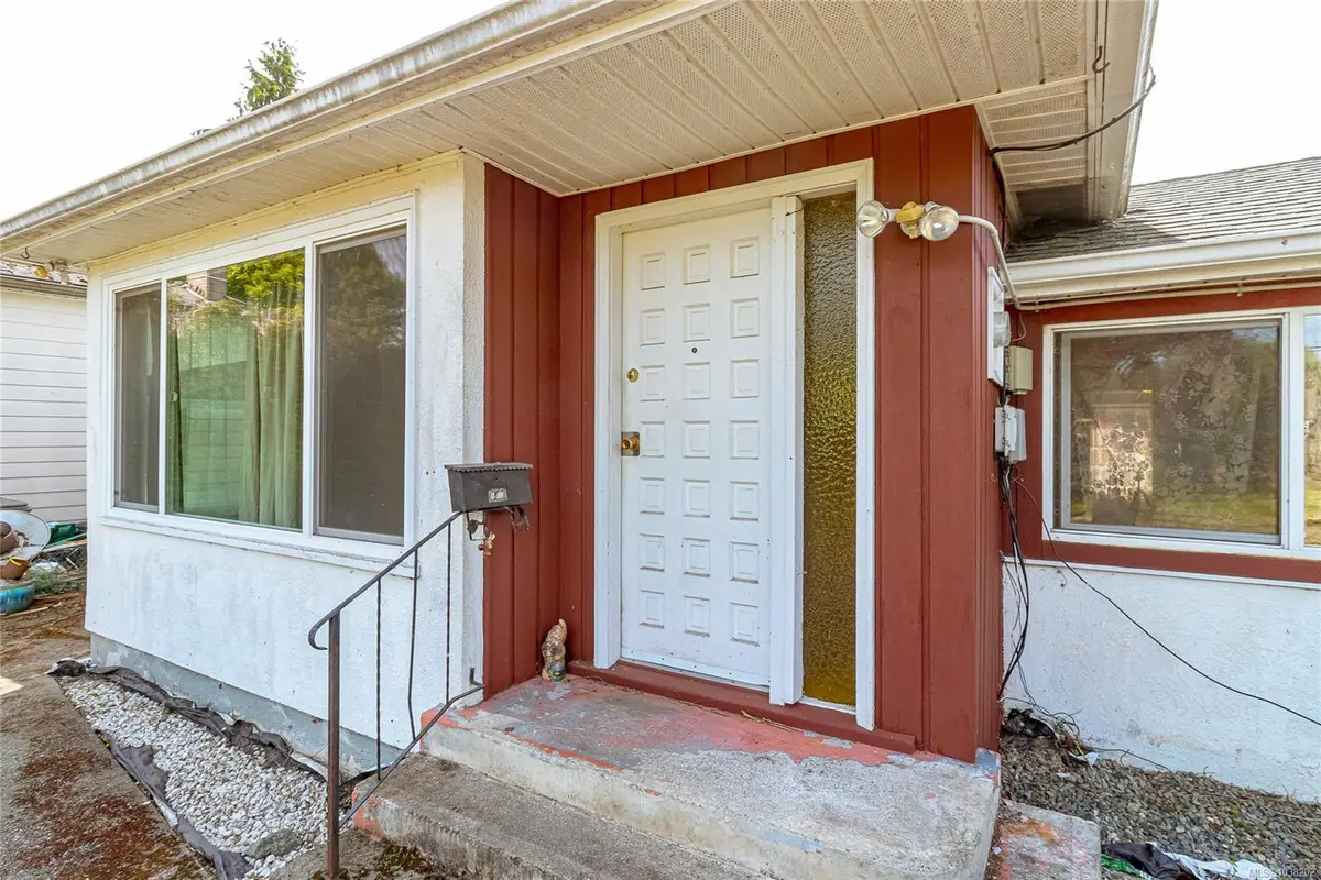 5810 Alderlea St, Duncan BC V0R 1R0