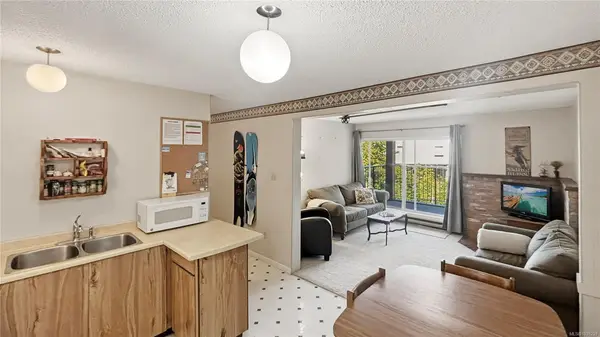 695 Castle Crag Cres #106, Courtenay BC V9J 1L0 - 2 bed, 2 bath in Courtenay