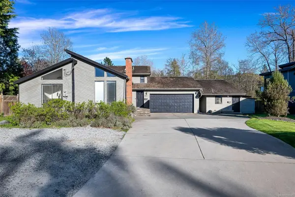 1171 Royal Oak Dr, Saanich BC V8X 3T7