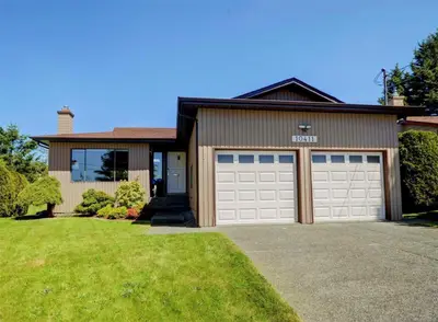10411 Finch Pl, Sidney BC V8L 4P7