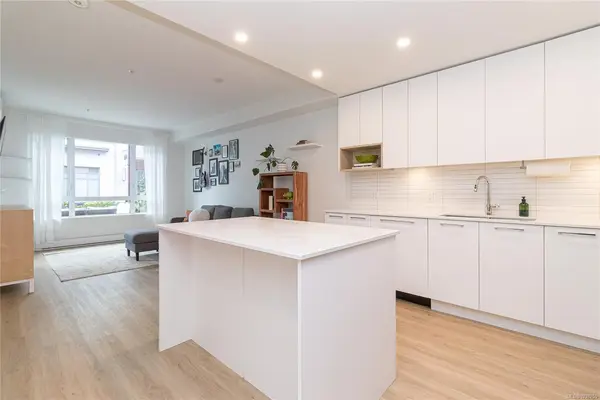 940 Reunion Ave #116, Langford BC V9B 0W6