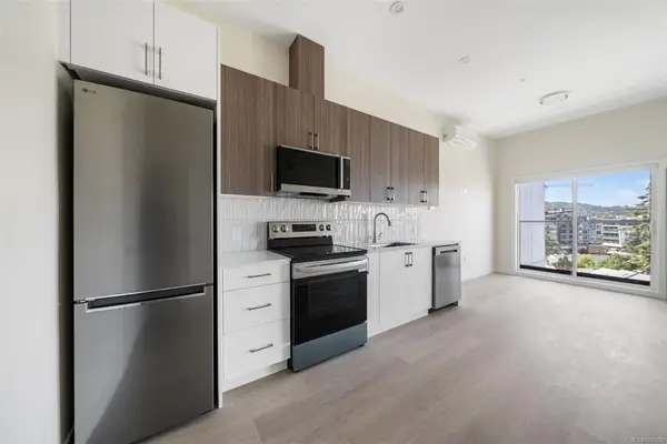 777 Station Ave # 304, Langford BC V9B 2S1