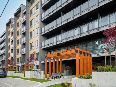 654 Granderson Rd # 313, Langford BC V9B 7B9