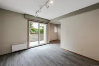 View 28
