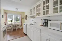 View 10
