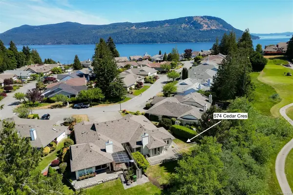 574 Cedar Cres, Cobble Hill BC V8H 0K8 - 2 bed, 2.0 bath in Cobble Hill
