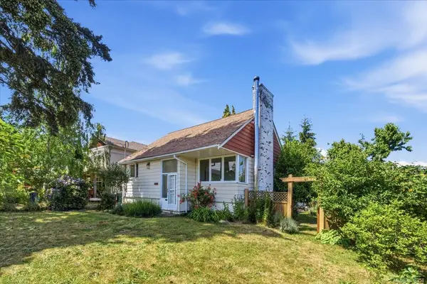 1032 Moyse Cres, Nanaimo BC V9S 2G6 - 3 bed, 2 bath property for sale in Nanaimo
