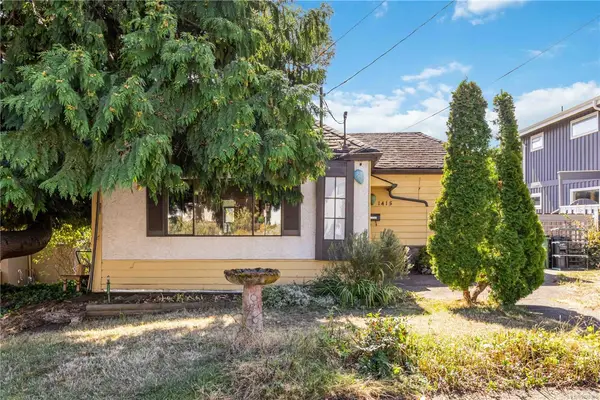 1415 LANG St, Victoria BC V8T 2S6