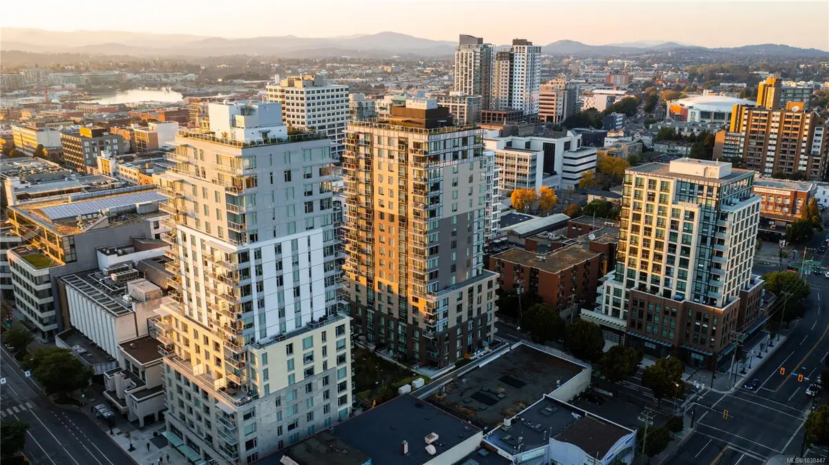 845 Johnson St #902, Victoria BC V8W 0G3