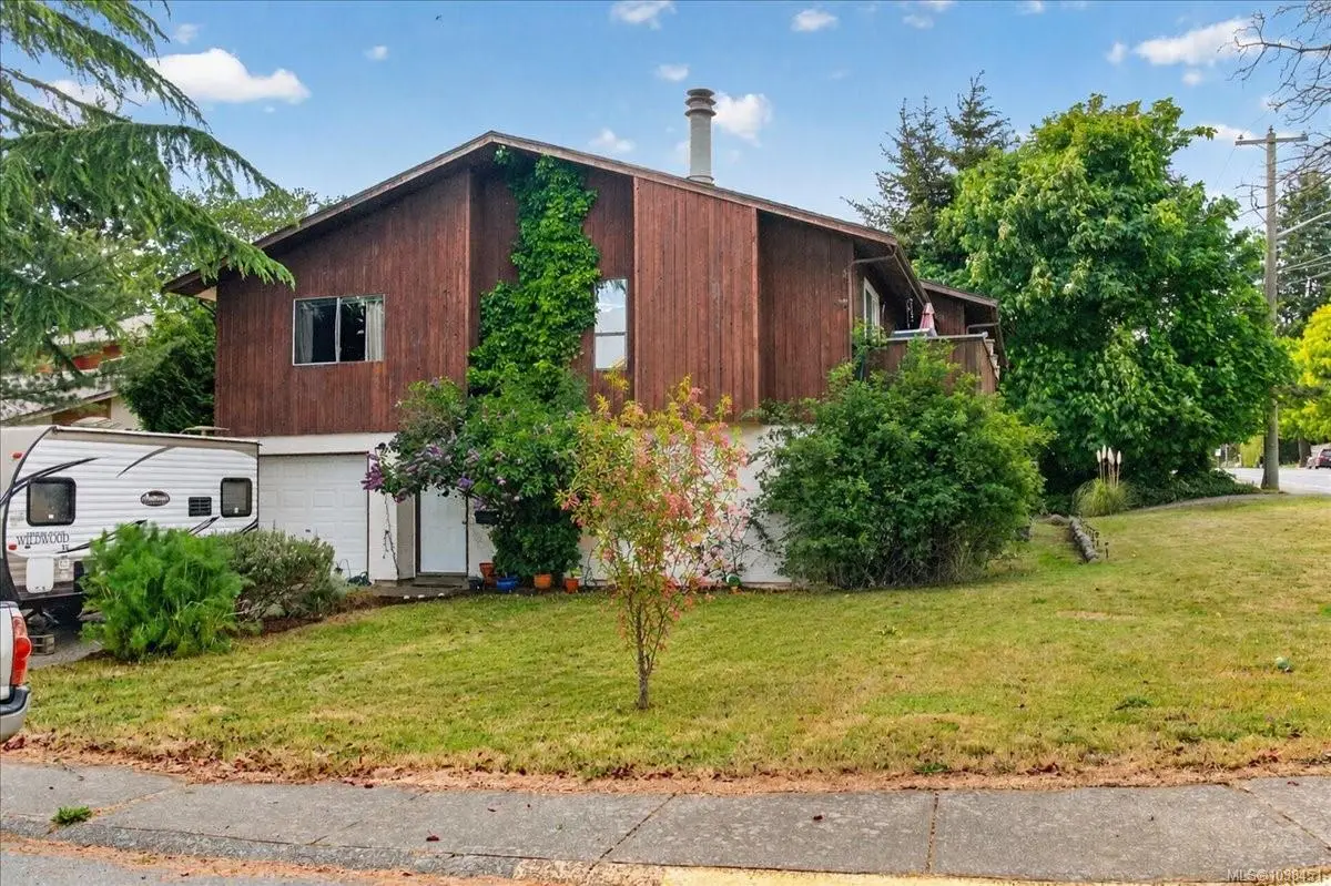 700 Stancombe Rd, Esquimalt BC V9A 2P1