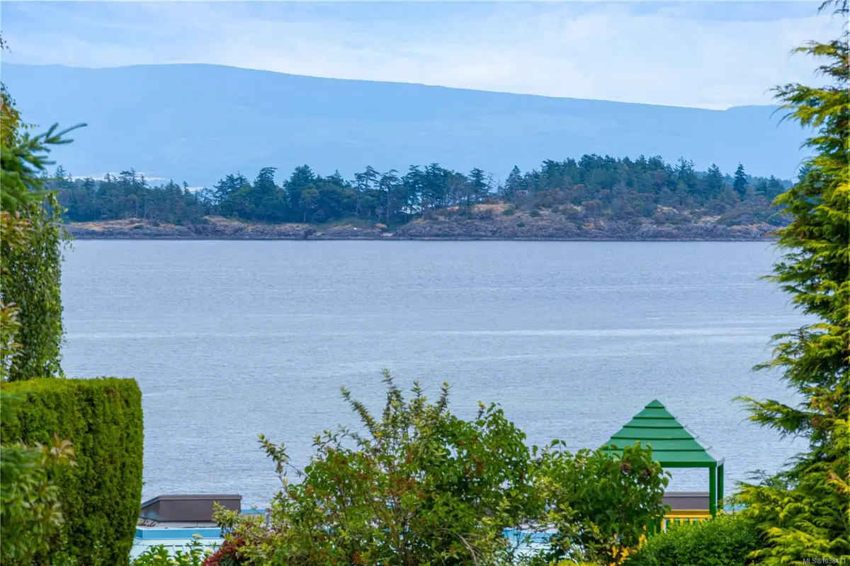 33-1165 Resort Dr, Parksville BC V9P 2E2