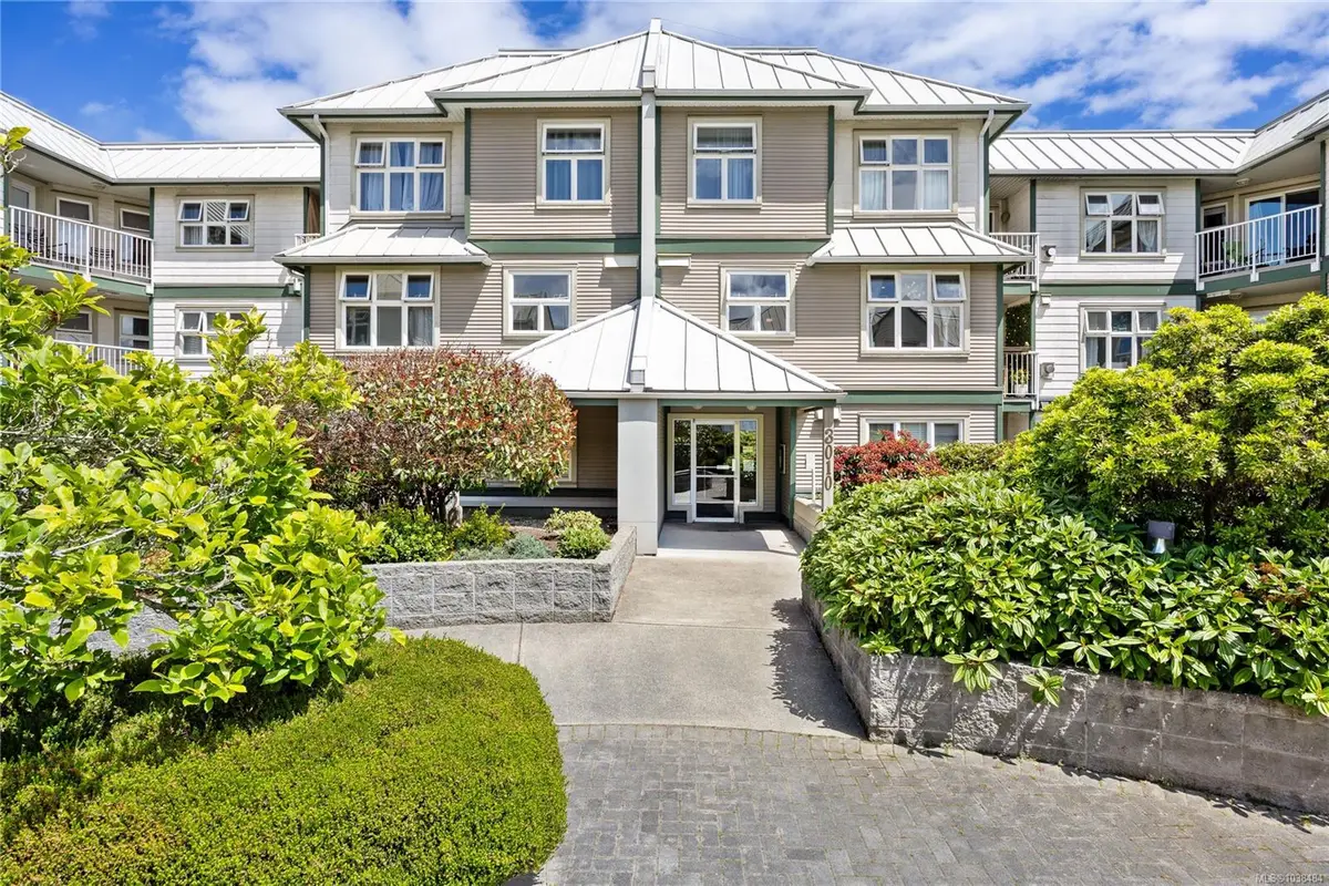3010 Washington Ave #212, Victoria BC V9A 1P6