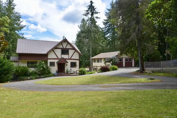 131 Pallot Way, Salt Spring BC V8K 2M5 - 4 bed, 4 bath in Salt Spring