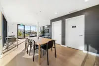 View 25