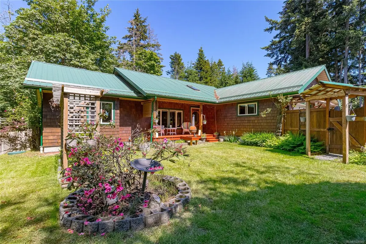 4611 Berbers Dr, Bowser BC V0R 1G0