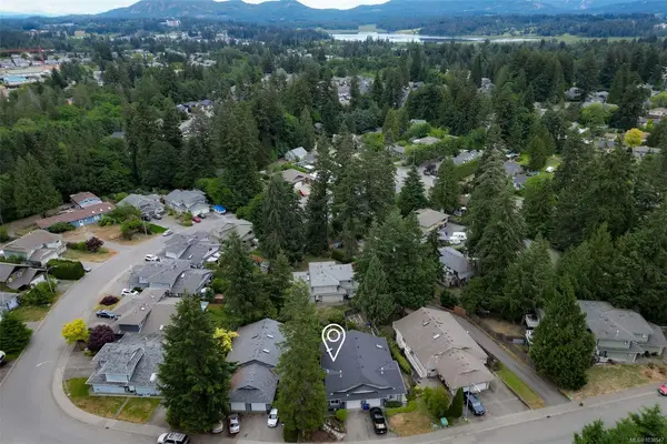 5909 Upland Ave, Duncan BC V9L 6P7 - 2 bed, 2 bath property for sale in Duncan