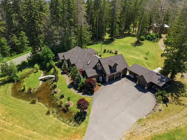 990 View Rd, Qualicum Beach BC V9K 1N3 - 3 bed, 4 bath in Qualicum Beach