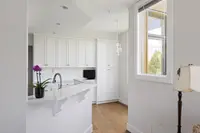 View 16