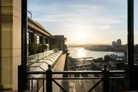 View 25