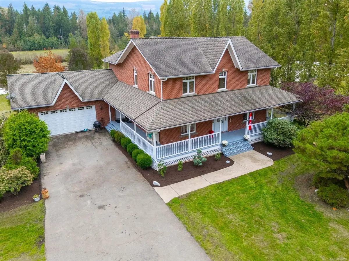 1920 Fisher Rd, Errington BC V0R 1V0