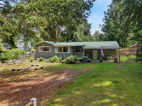 222 Skana Gate Rd, Mayne Island BC V0N 2J1 - 2 bed, 1.0 bath in Mayne Island