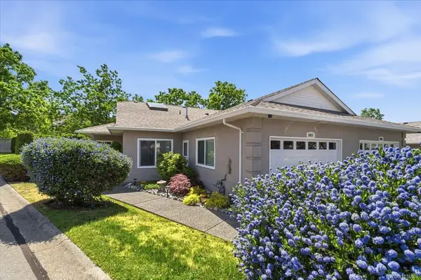 5857 Primrose Dr, Nanaimo BC V9T 6B8 - 2 bed, 2 bath property for sale in Nanaimo