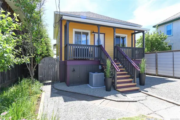 2753 Maryport Ave, Cumberland BC V0R 1S0 - 2 bed, 1 bath property for sale in Cumberland