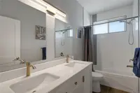 View 32