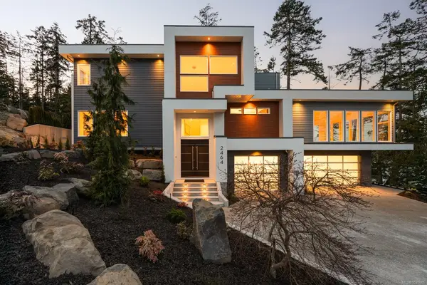 2464 Tryon Rd, North Saanich BC V8L 5H8 - 4 bed, 5.0 bath in North Saanich