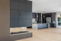 View 10