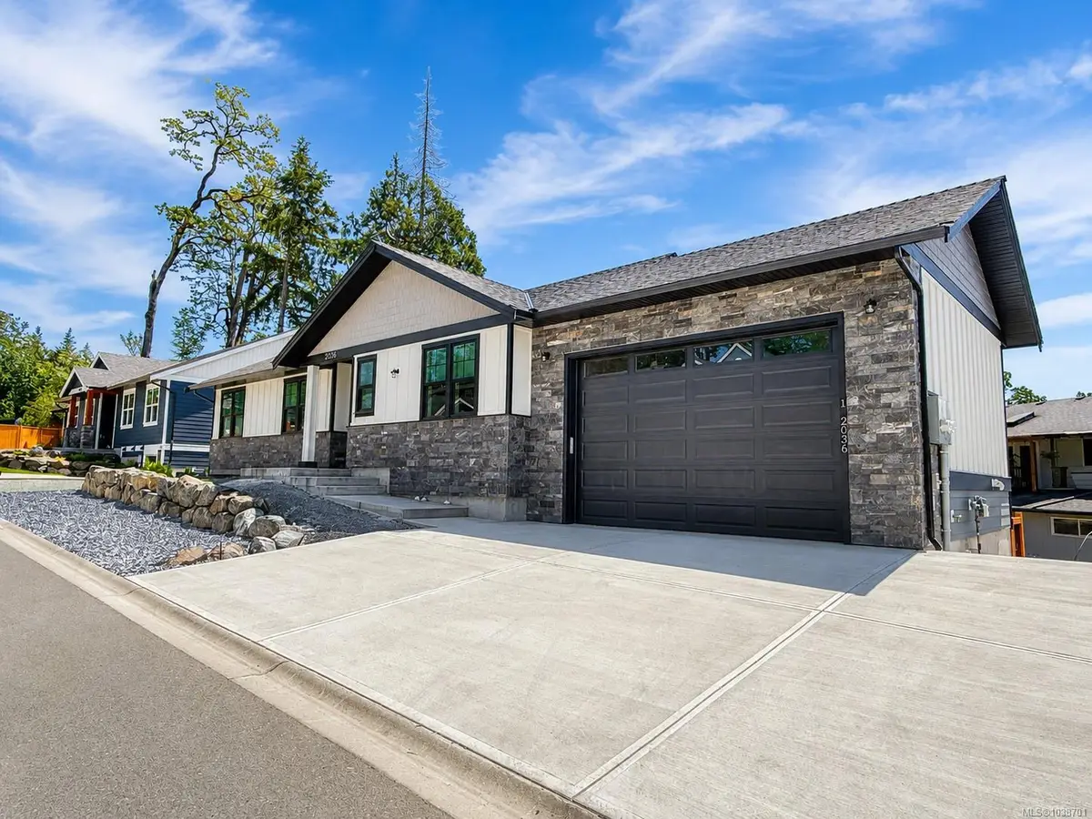 2036 Oakhill Pl, Duncan BC V9L 0J2